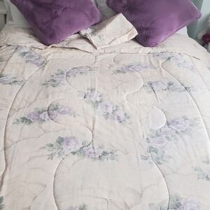 (2) The Bay- Set of 2 Reversible Twin Bed Comforters with two large pillow…